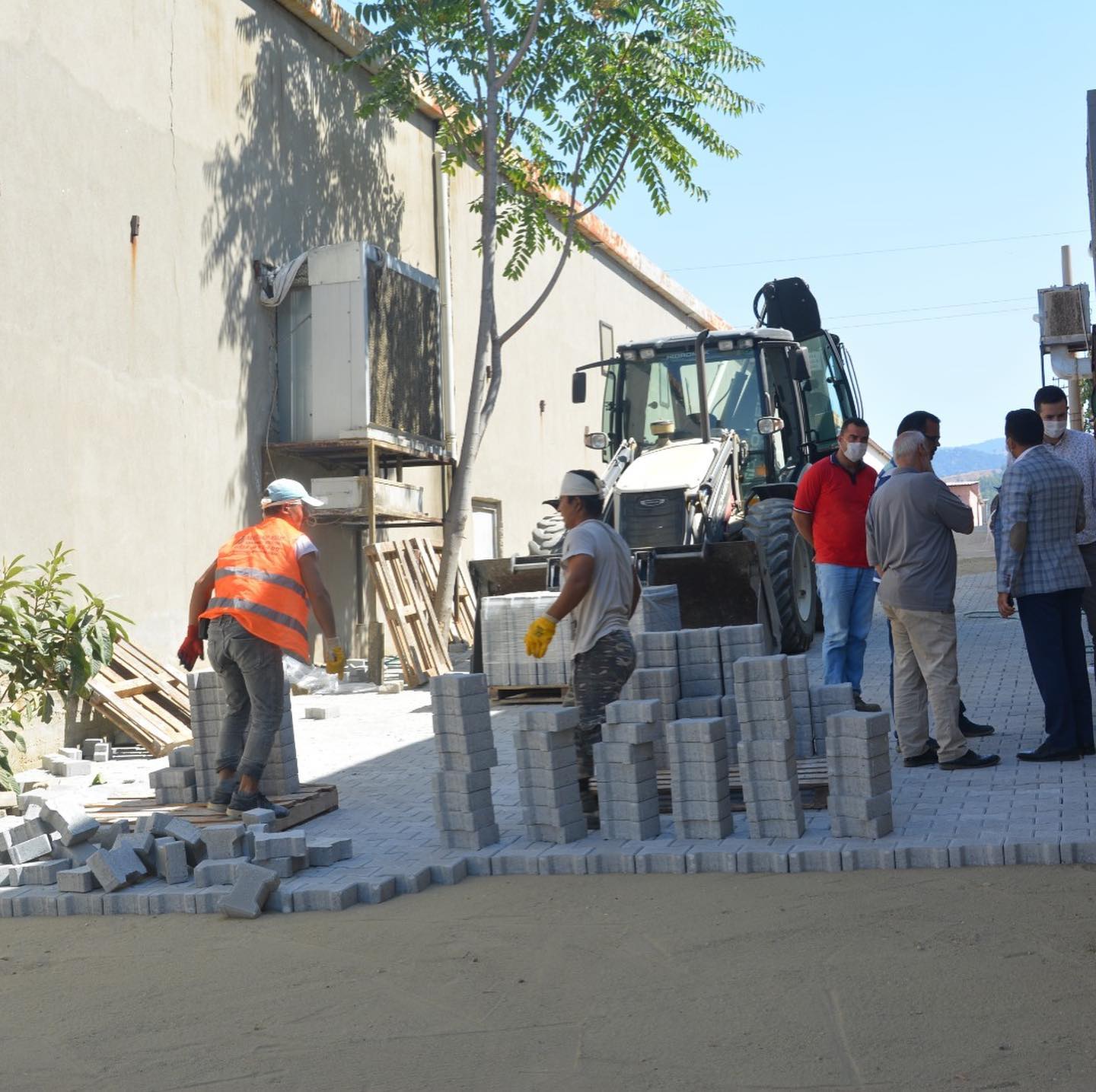 Babadağ ‘da Tozlu ve Çamurlu Yollara Son Veriliyor (1)