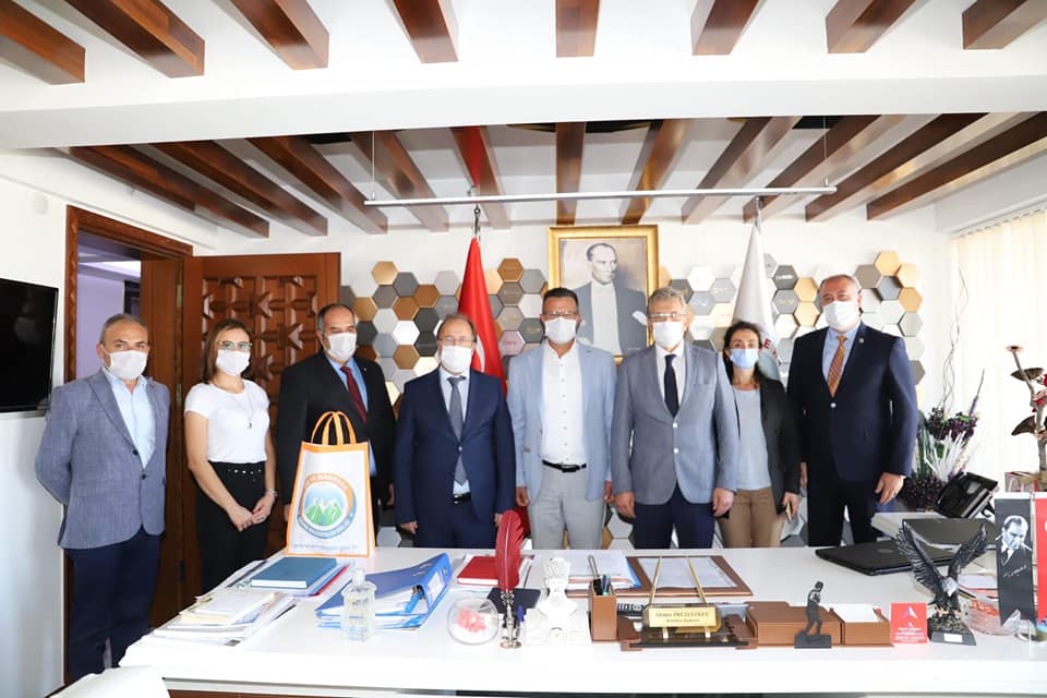 alasehir-belediye-baskani-ahmet-okuzcuoglunu-makaminda-ziyaret-ettik (4)