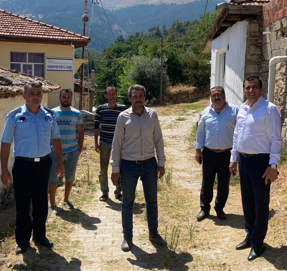 ali-atli-mahalle-sorunlarini-dinlemek-icin-halkin-arasinda (4)