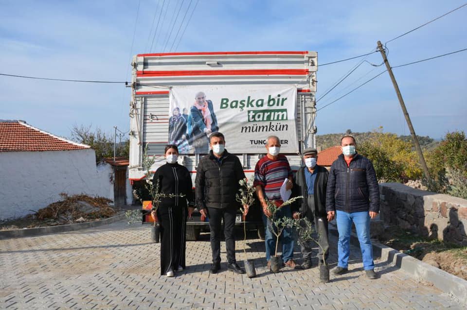 Dikili Belediyesi Her Alanda Üreticisine Destek Oluyor (1)