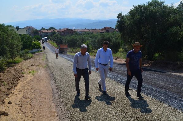 Kaytazdere’ de Yol Yapım Seferberliği Başladı (4)