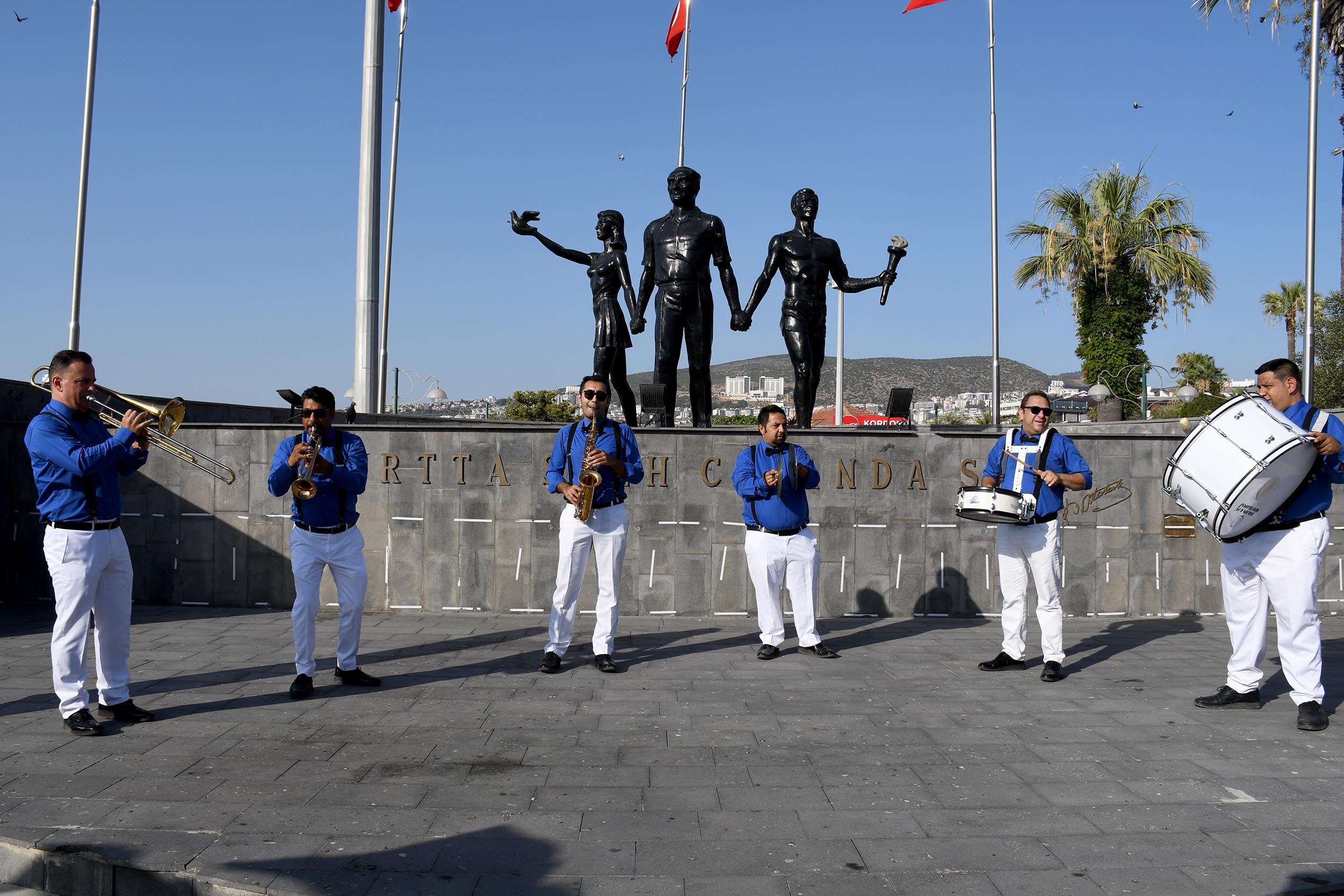 Kuşadası Edebiyata Doyacak (2)