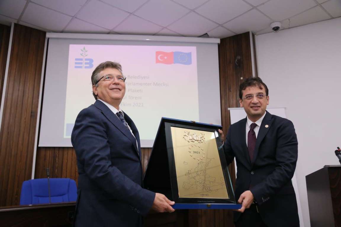 Edremit Belediyesi Avrupa Şeref Plaketini Aldı (4)
