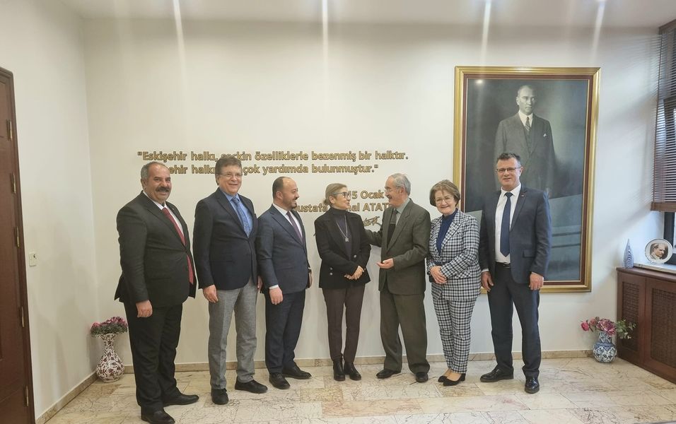 Eskişehir Büyükşehir Belediye Başkanı Yılmaz BÜYÜKERŞEN'i Makamında Ziyaret Ettik (3)
