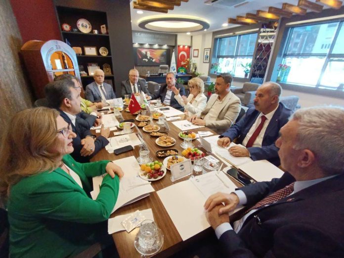 Birliğimizin Mayıs Ayı Encümen Toplantısı Edremit’te Gerçekleştirildi (1)